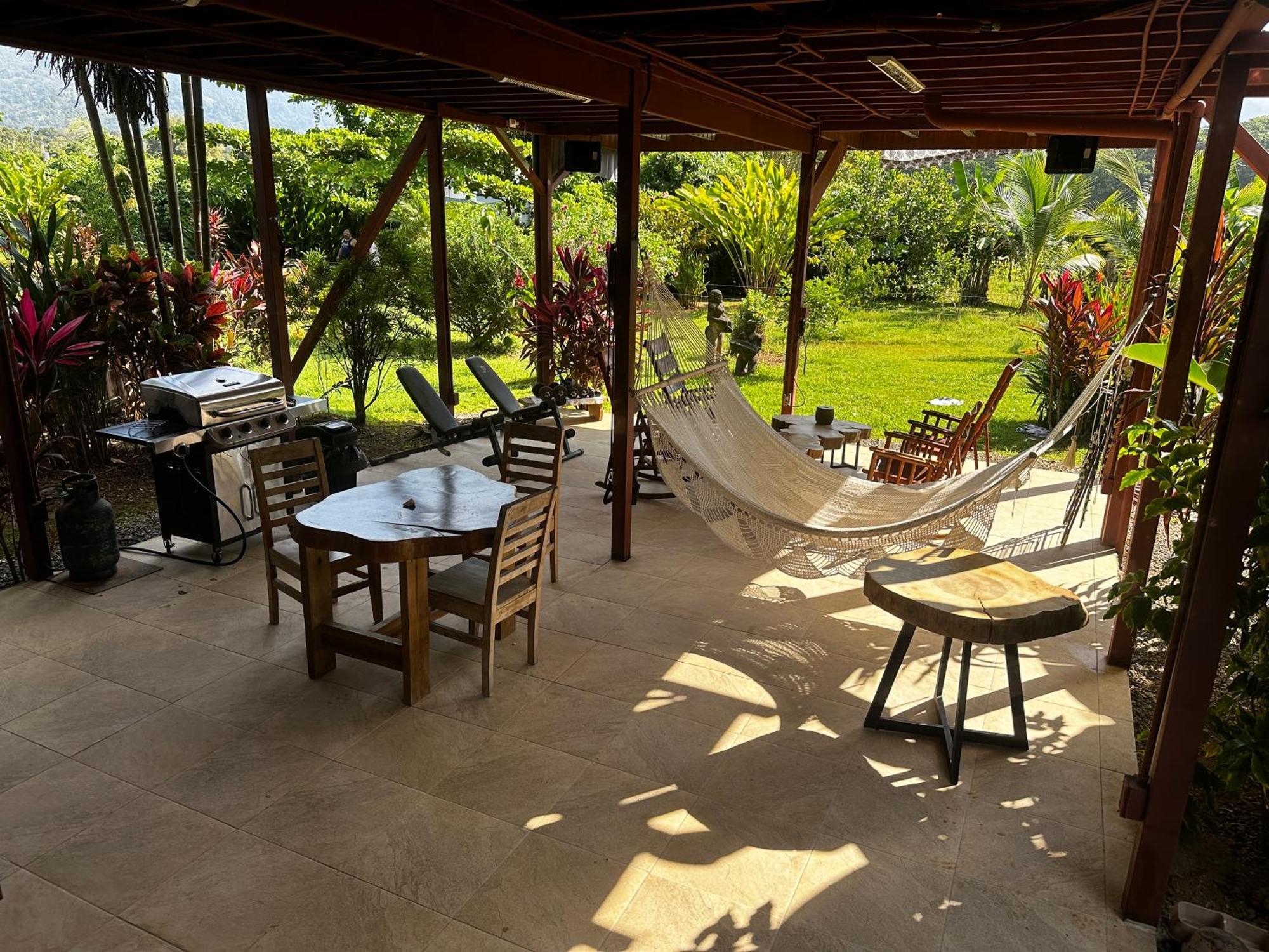 Uvita Oasis Retreat With Villa Cabins And Apartment Luaran gambar