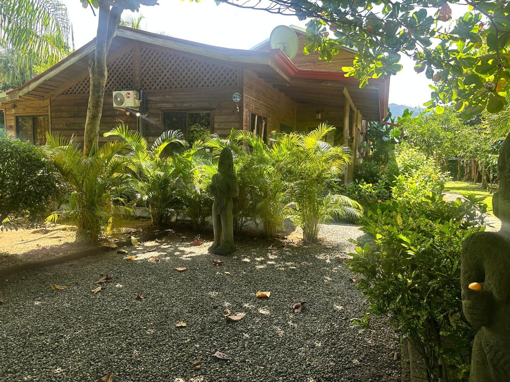Uvita Oasis Retreat With Villa Cabins And Apartment Luaran gambar