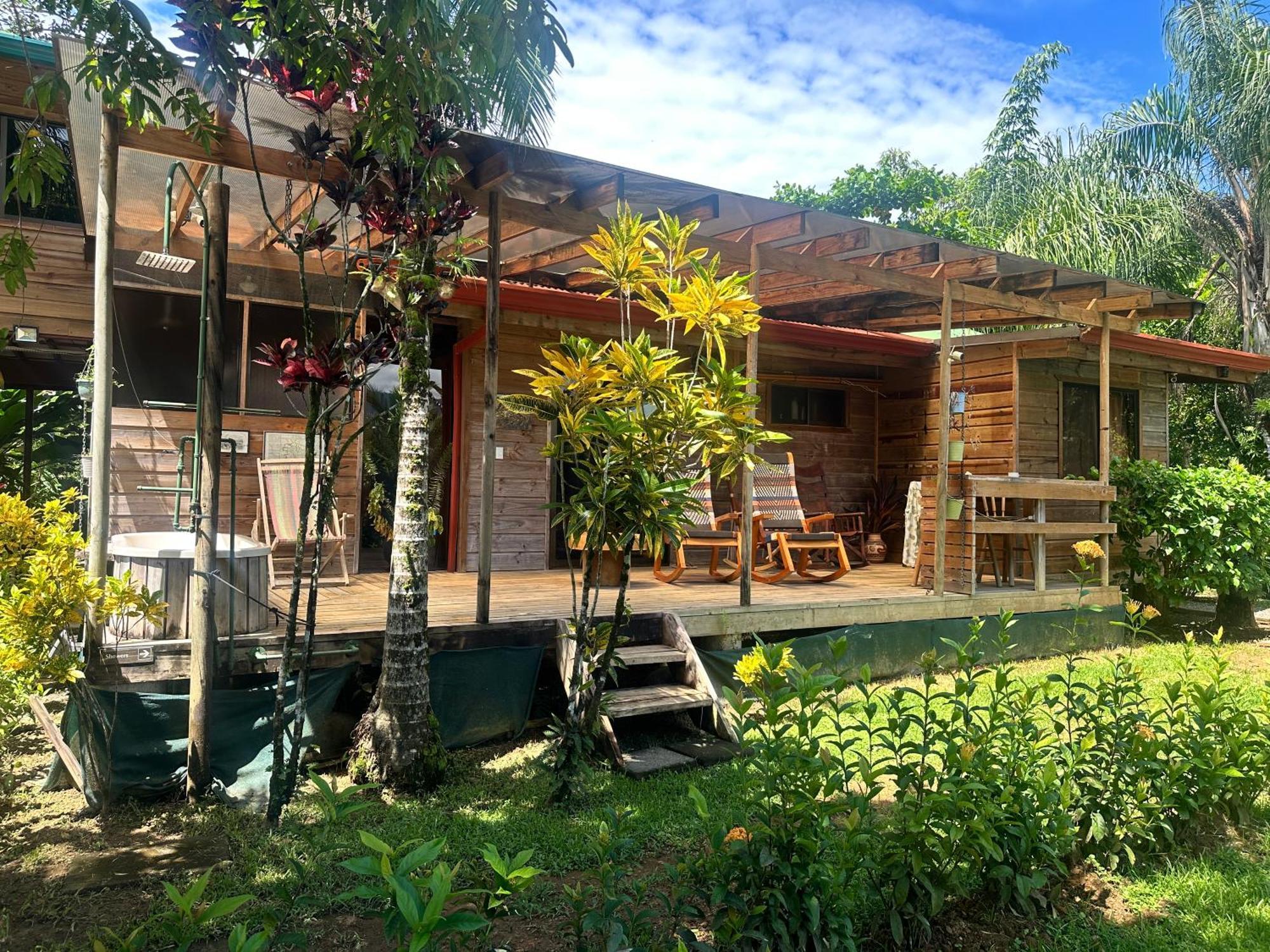 Uvita Oasis Retreat With Villa Cabins And Apartment Luaran gambar